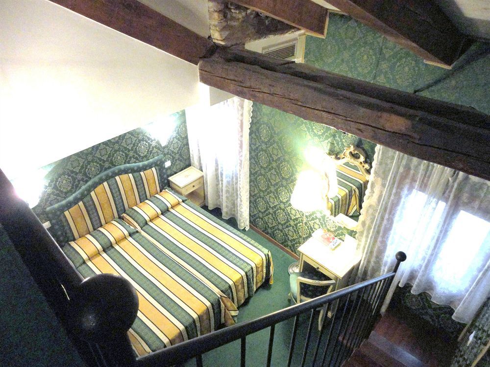 Pensión Residenza La Campana 3*