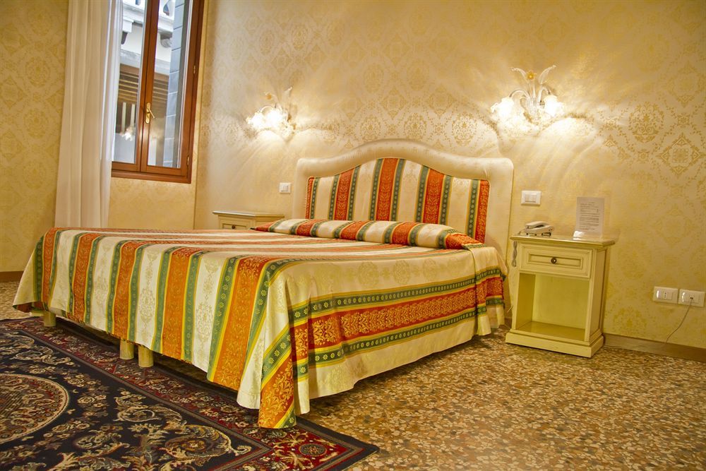 Pensión Residenza La Campana 3*